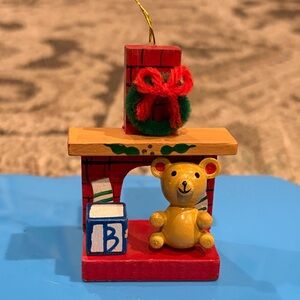 vintage hand painted wooden Christmas ornament teddy bear wreath fireplace